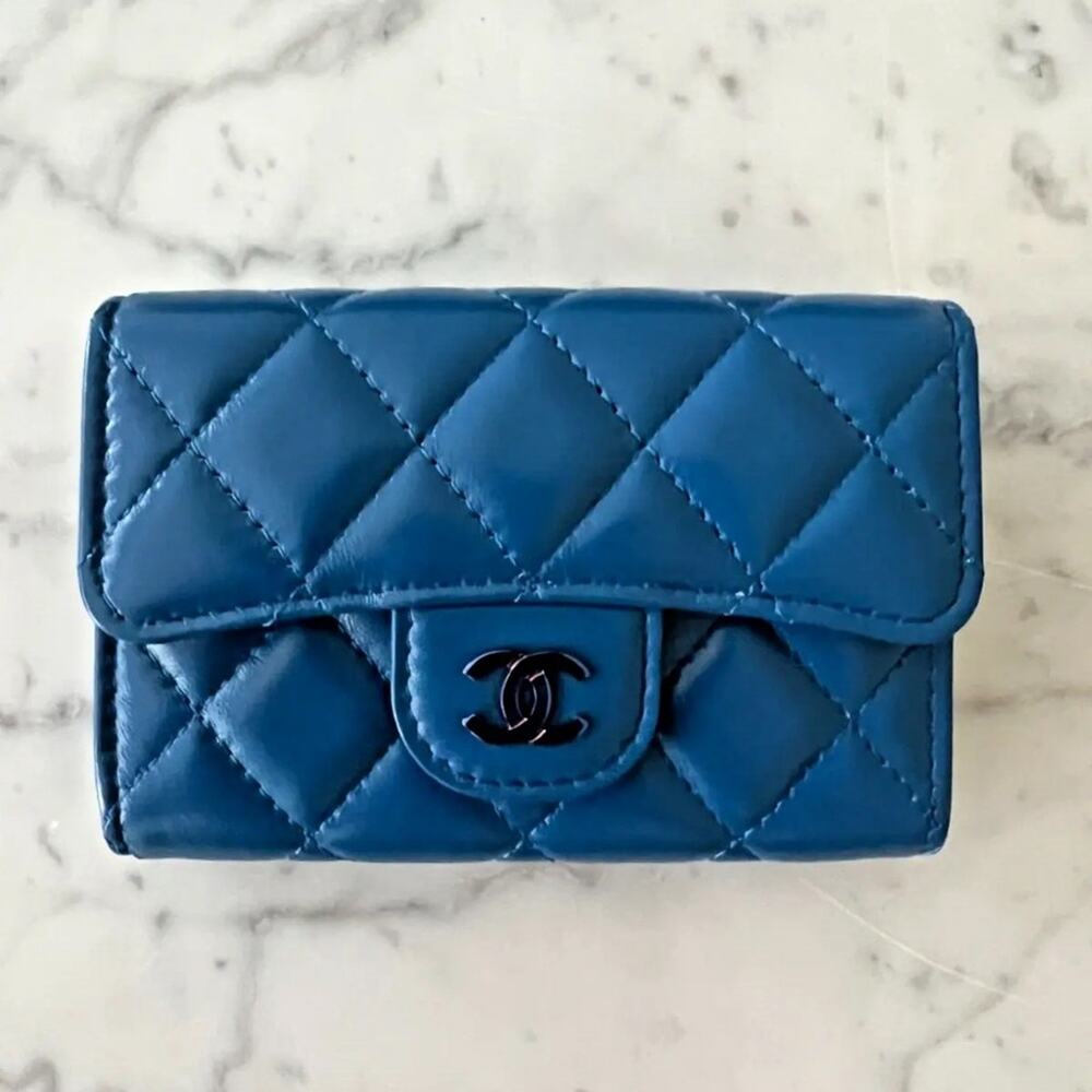 Chanel Leather Quilted Card Holder Wallet Blue teal w/box + reciept